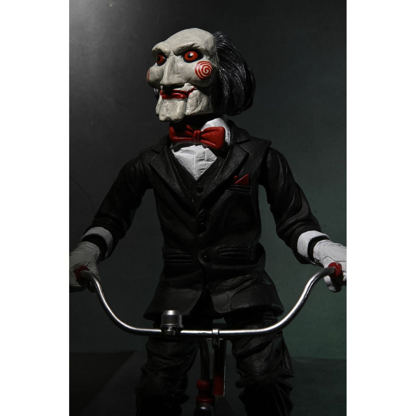 BILLY THE PUPPET WITH SOUND RIDING TRICYCLE VERSION FIGURA 33 CM SAW RE-RUN