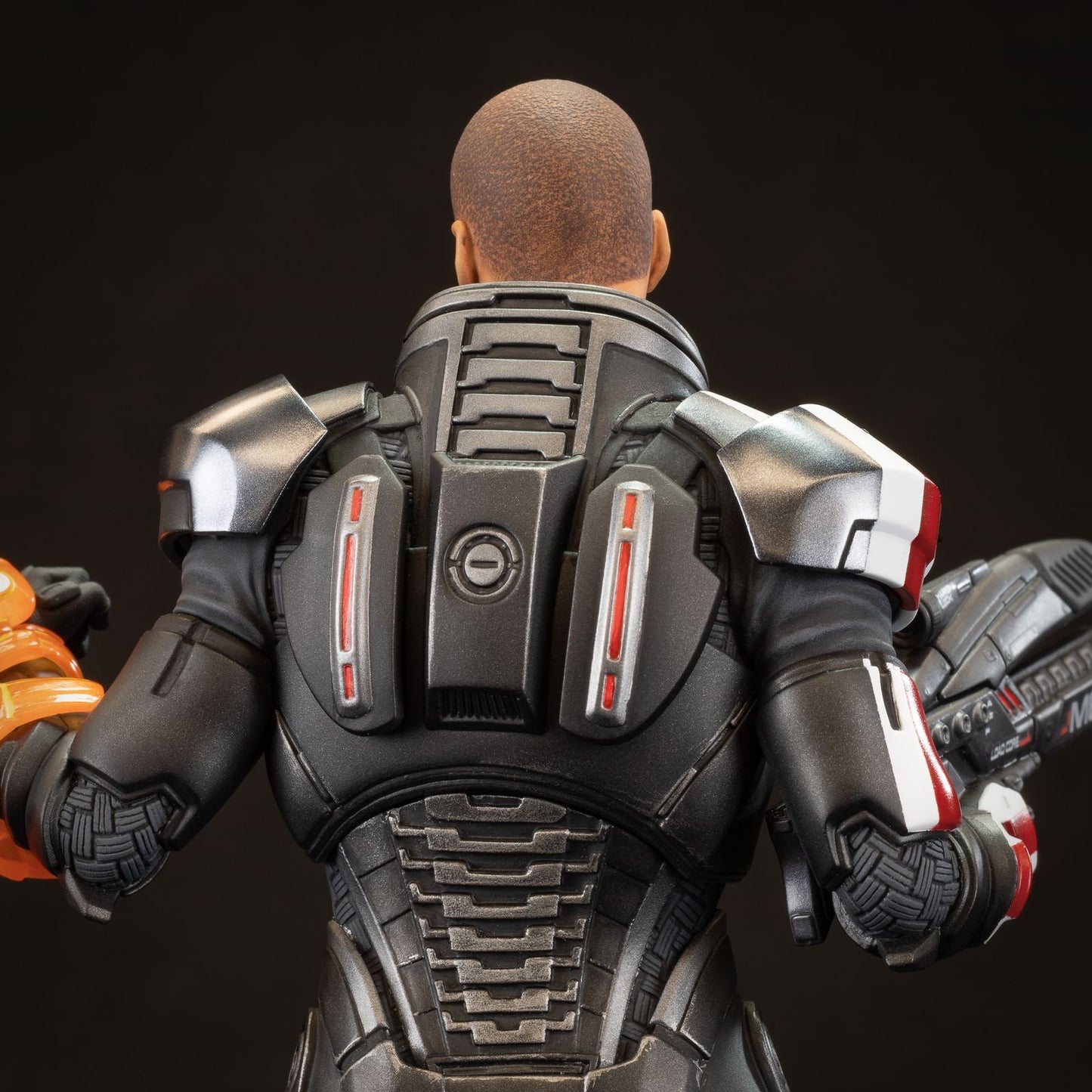 COMMANDER JOHN SHEPARD FIGURA 23 CM MASS EFFECT