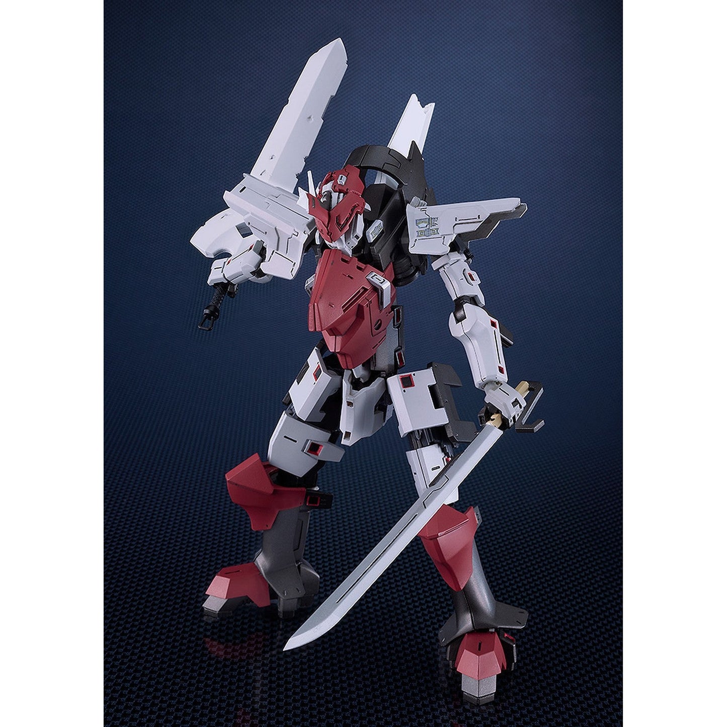 DELPHINE THIRD FORM FIGURA 13 CM BROKEN BLADE MODEROID