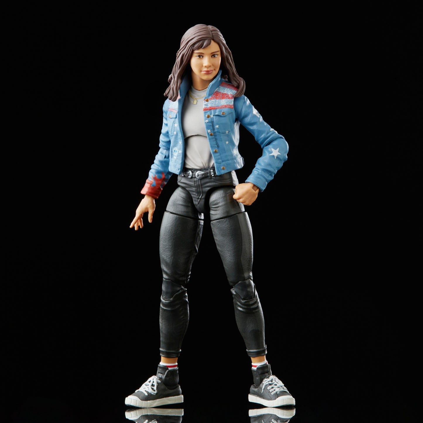 FIGURA HASBRO AMERICA CHAVEZ 15 CM MULTIVERSE OF MADNESS MARVEL LEGENDS F03715X0