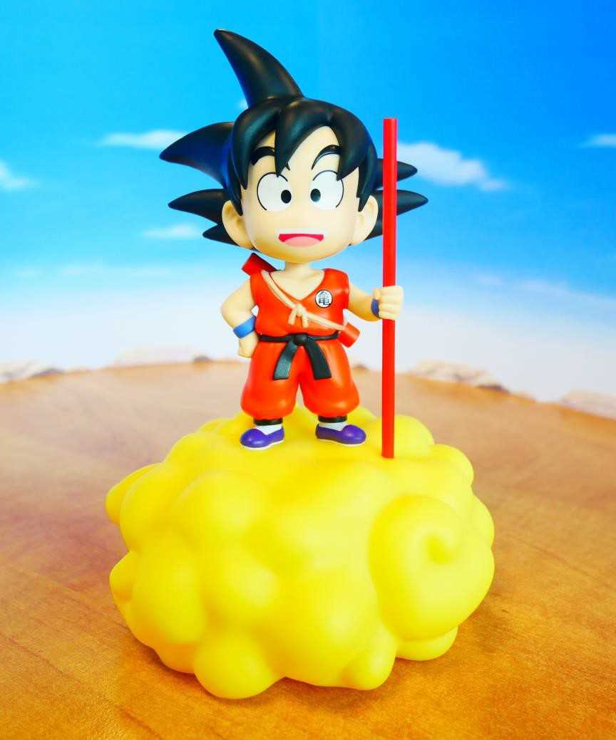 LAMPARA TEKNOFUN MADCOW ENTERTAINMENT DRAGON BALL GOKU EN LA NUBE FIG 16 CM