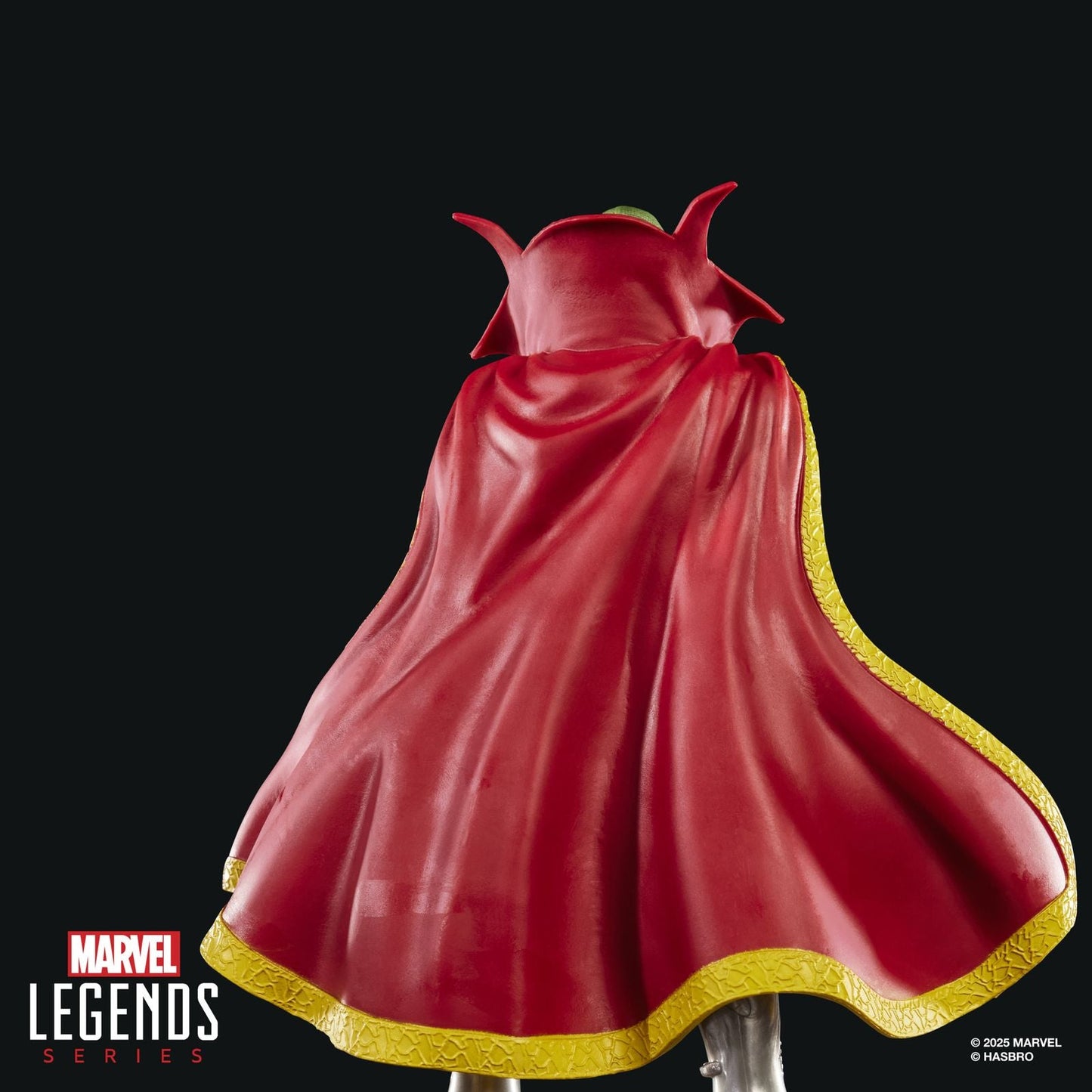 EMPEROR DOOM FIGURA 15 CM ONE WORLD UNDER DOOM MARVEL LEGENDS SERIES