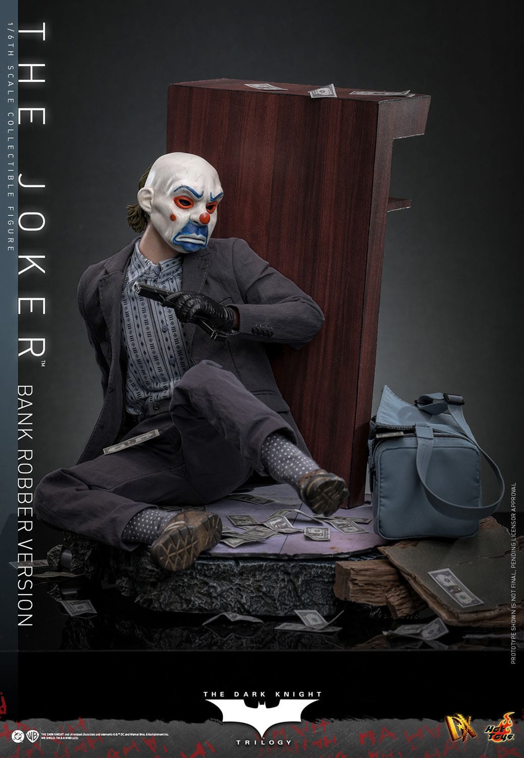 Hot Toys - El Caballero Oscuro - The Joker (Bank Robber Version)