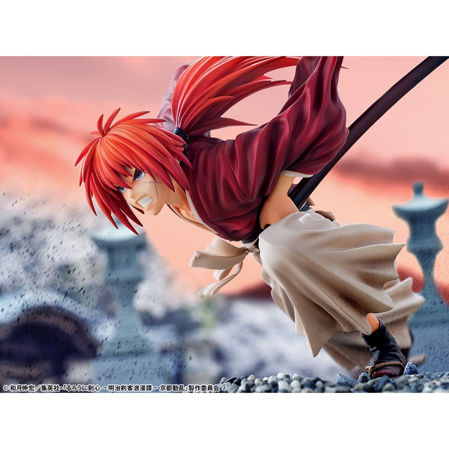 KENSHIN HIMURA AMAKAKERU RYU NO HIRAMEKI VERSION ESTATUA 25 CM RUROUNI KENSHIN