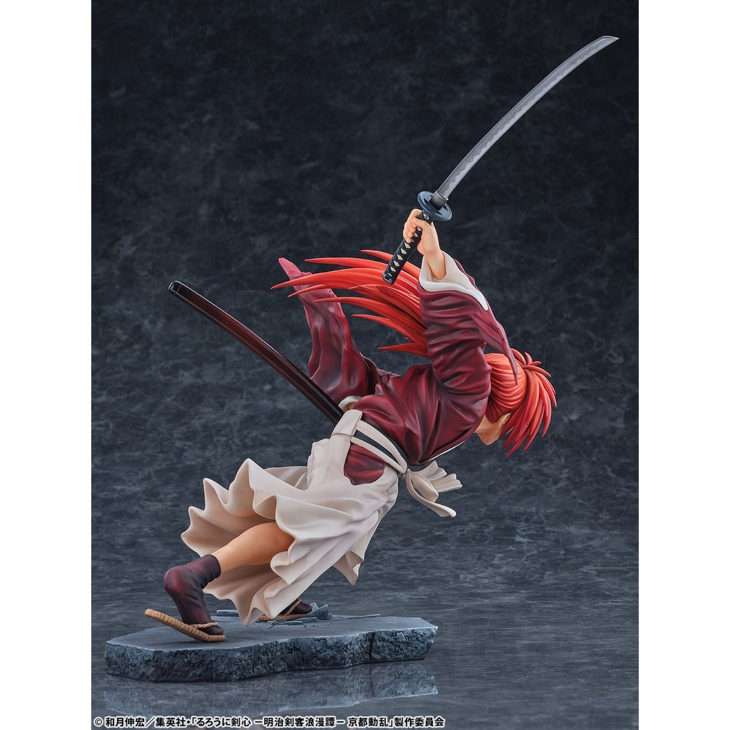 KENSHIN HIMURA AMAKAKERU RYU NO HIRAMEKI VERSION ESTATUA 25 CM RUROUNI KENSHIN