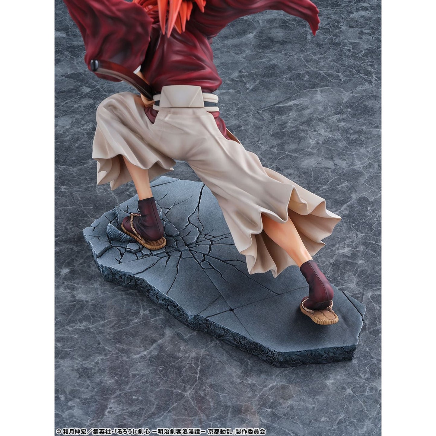 KENSHIN HIMURA AMAKAKERU RYU NO HIRAMEKI VERSION ESTATUA 25 CM RUROUNI KENSHIN