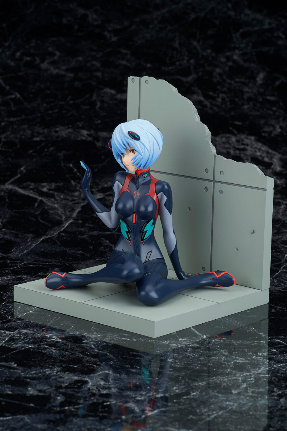 REI AYANAMI PLUGSUIT VERSION NEW MOVIE EDITION FIGURA 10,5 CM REBUILD OF EVANGELION