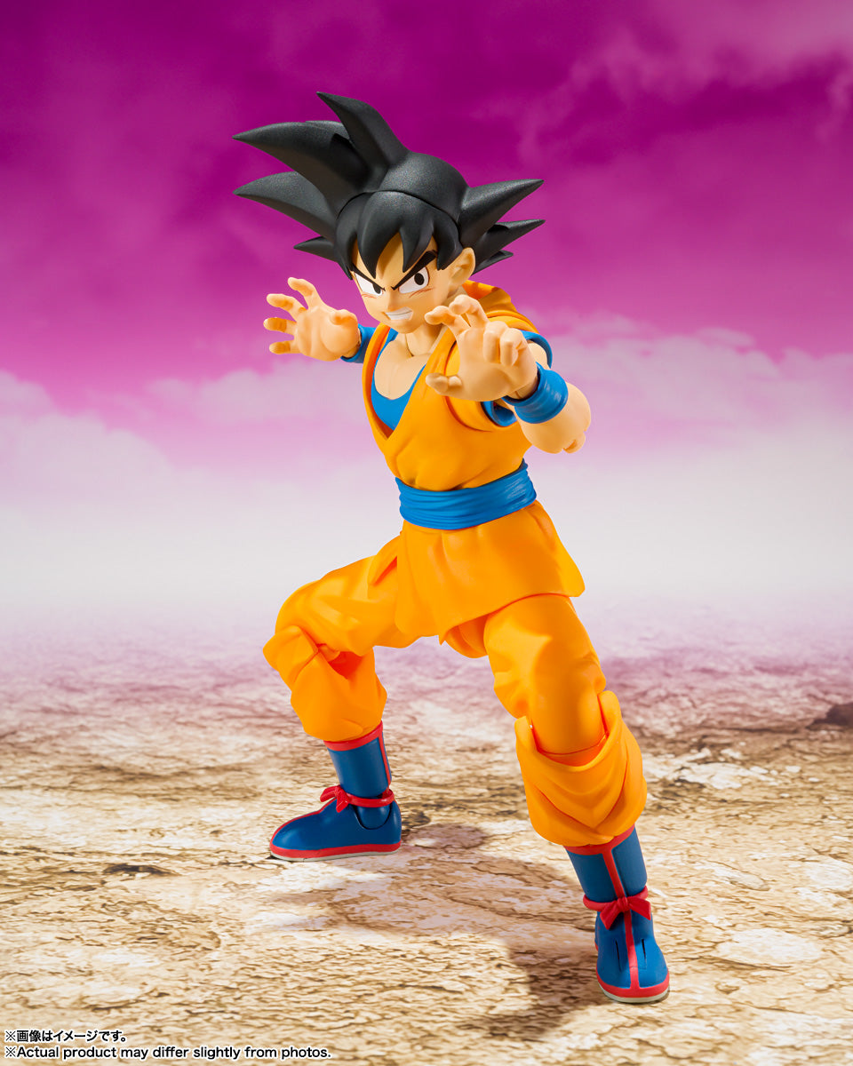 SH FIGUARTS DRAGON BALL DAIMA GOKU - Z POP Toys