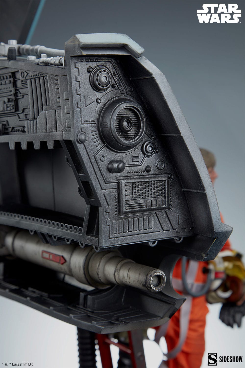Sideshow Collectibles - Star Wars - Luke Skywalker & X-Wing: Red Five - Estatua Premium Format (76 cm)