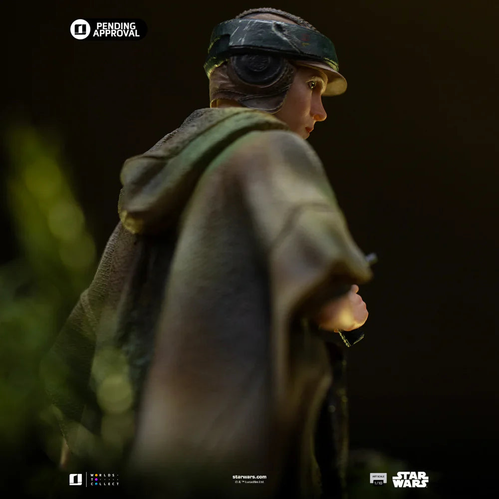 Estatua STAR WARS en resina pintada a mano