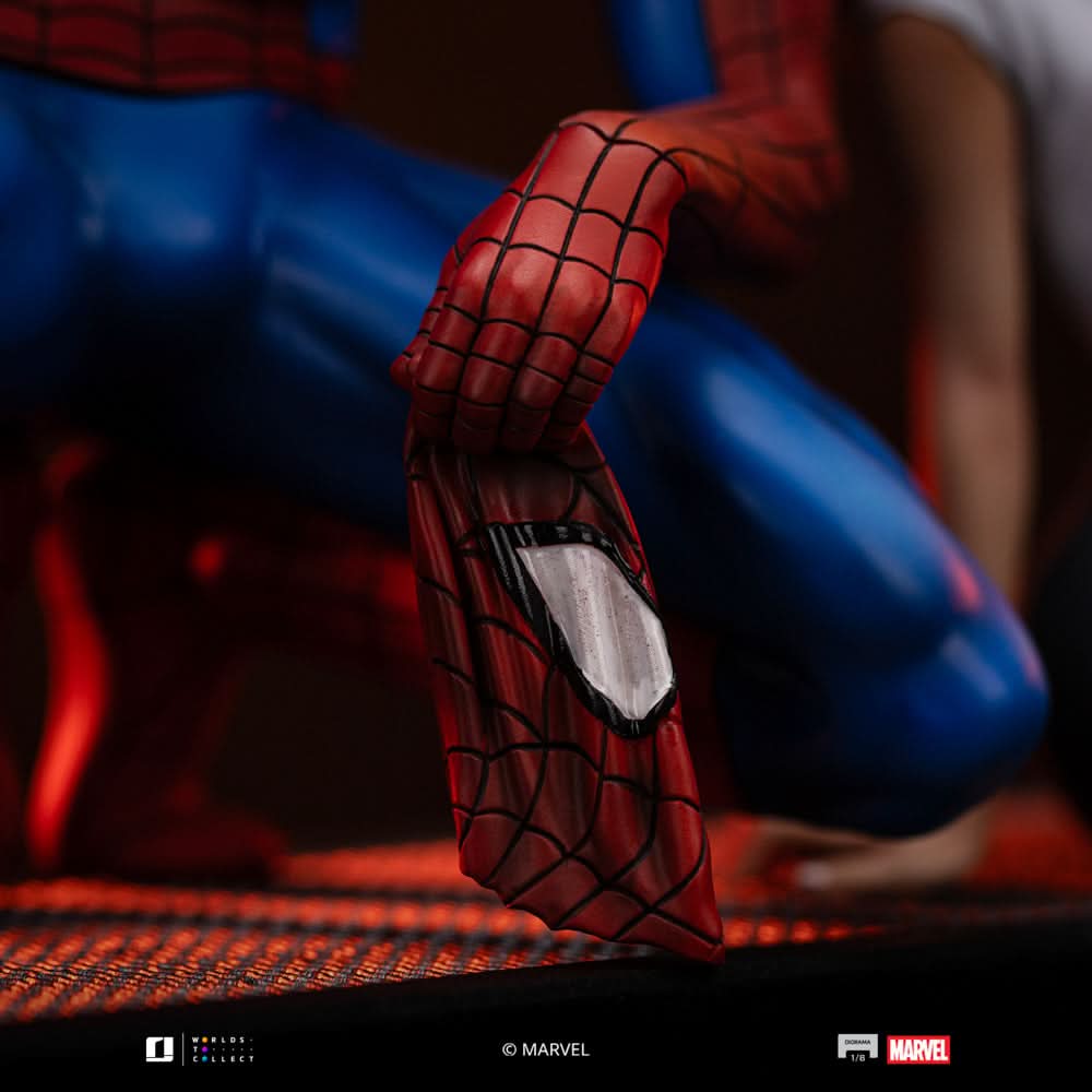 IRON STUDIOS - MARVEL - Statue Spider Man and Mary Jane Comics Diorama 1/6