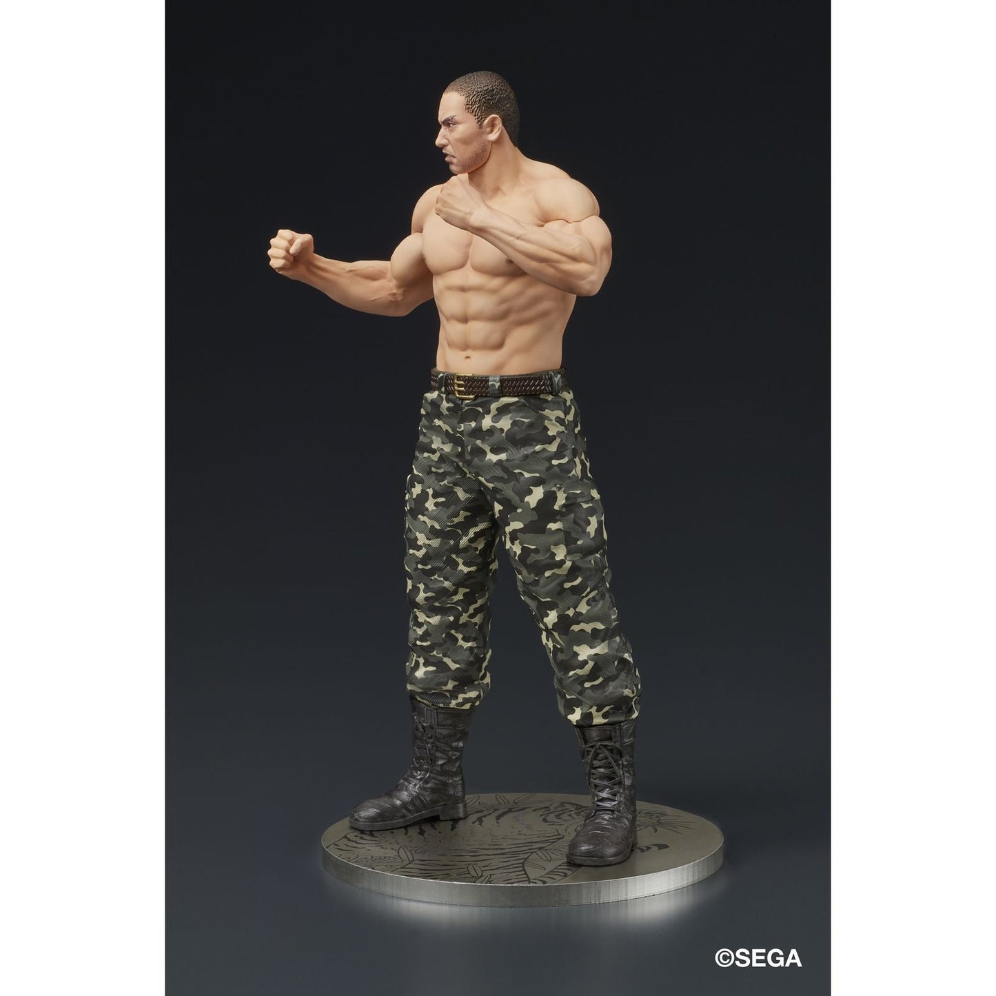 TAIGA SAEJIMA BATTLE STYLE FIGURA 17,5 CM YAKUZA: LIKE A DRAGON DIGSTA