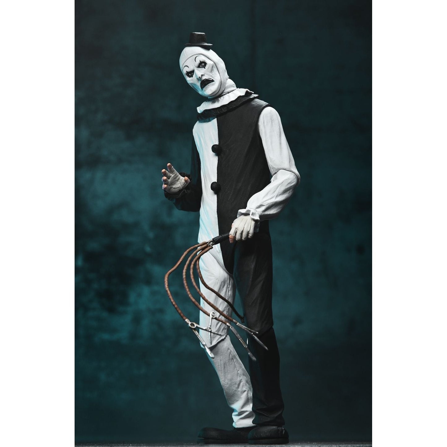ULTIMATE ART THE CLOWN FIGURA 18 CM TERRIFIER