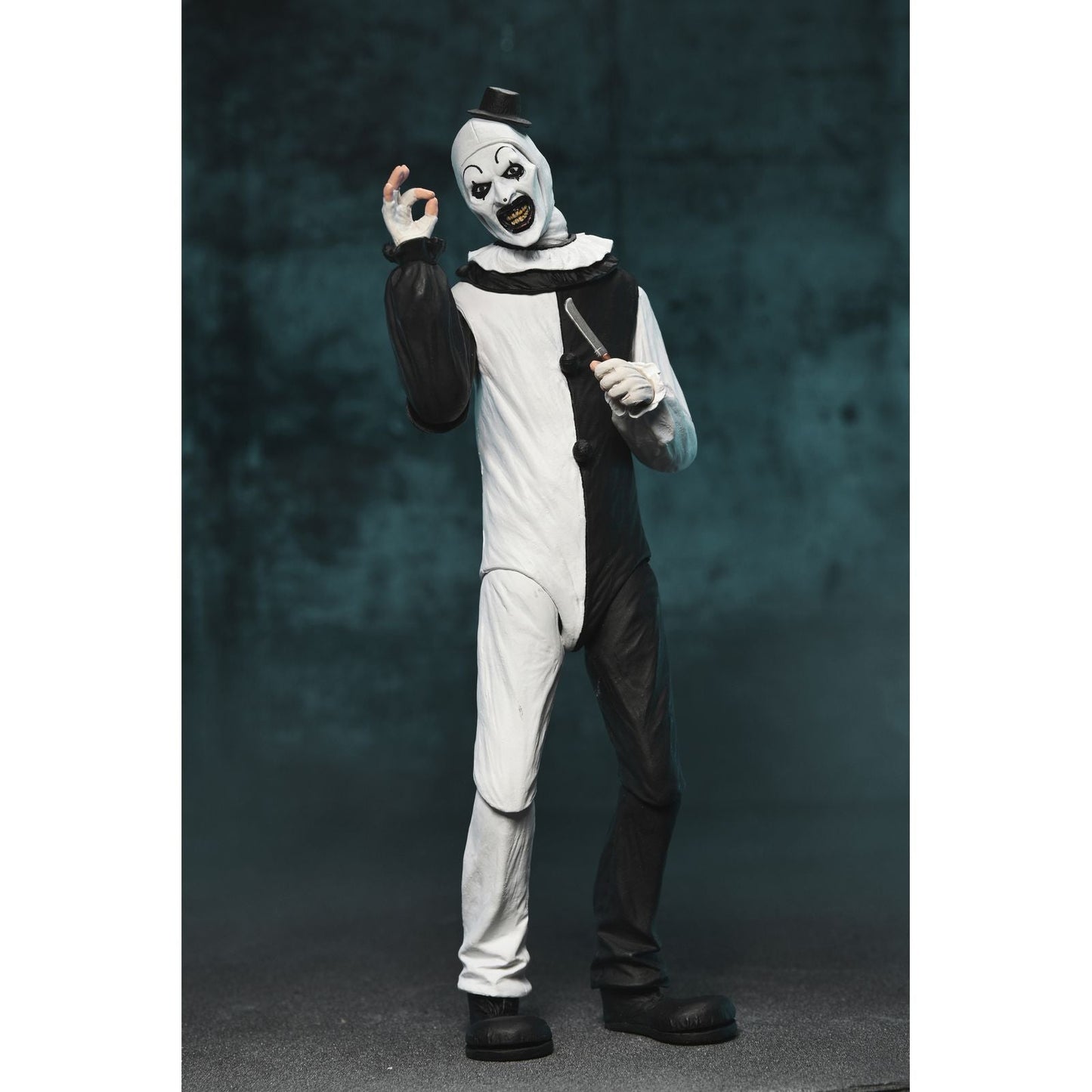 ULTIMATE ART THE CLOWN FIGURA 18 CM TERRIFIER