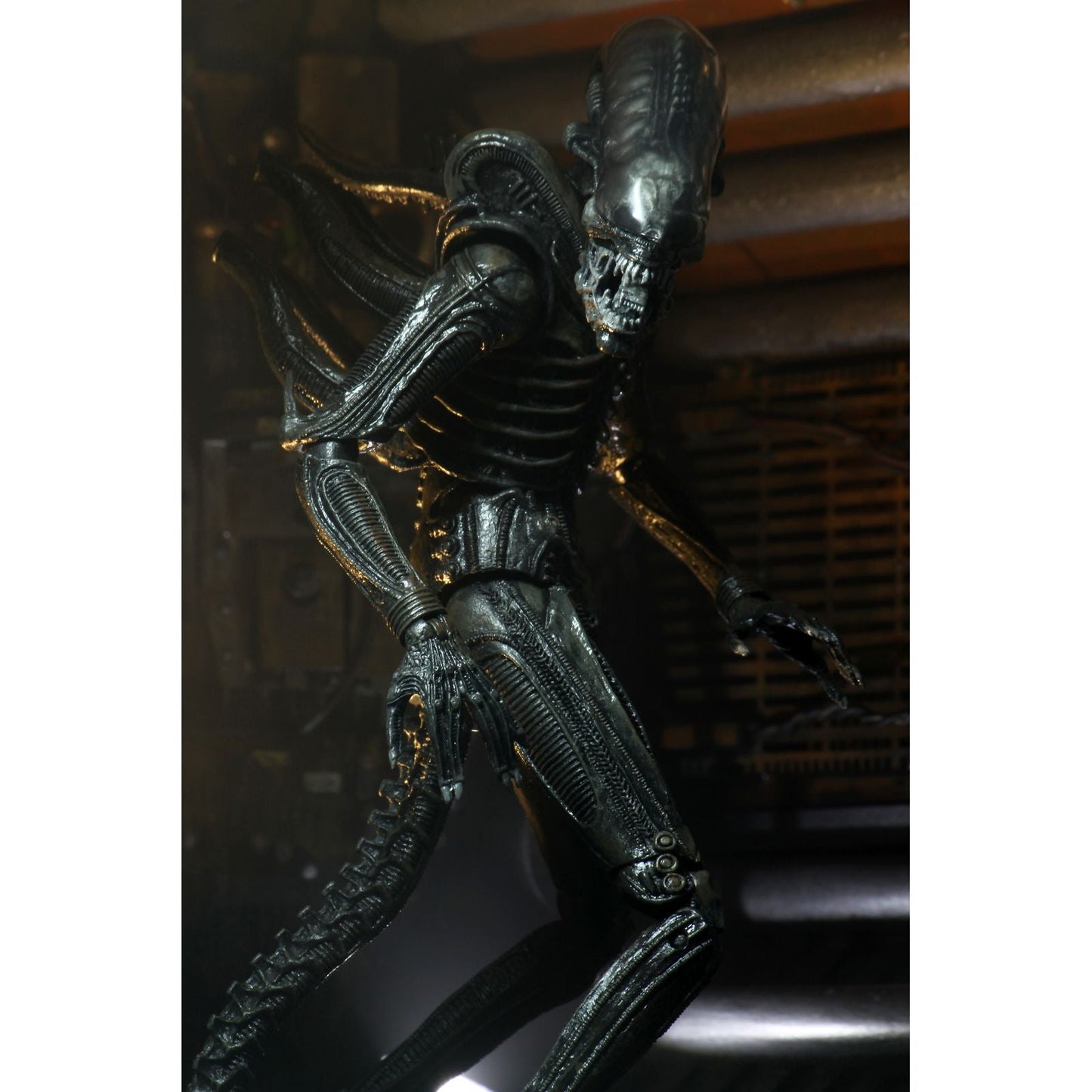 ULTIMATE BIG CHAP SCALE ACTION FIGURA 23 CM 40TH ANNIVERSARY ALIEN 1979 RE-RUN