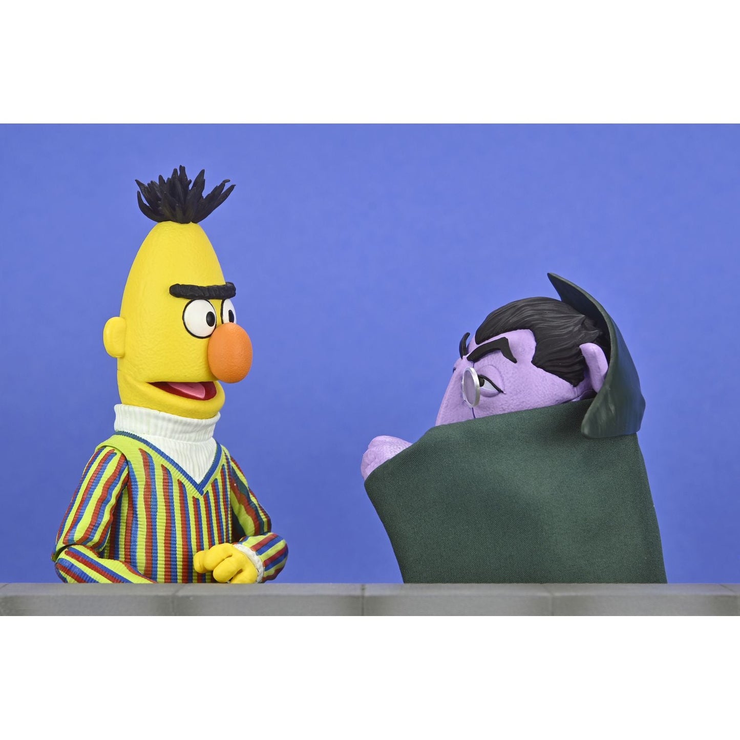 ULTIMATE EL CONDE DRACO FIGURA 18 CM SESAME STREET