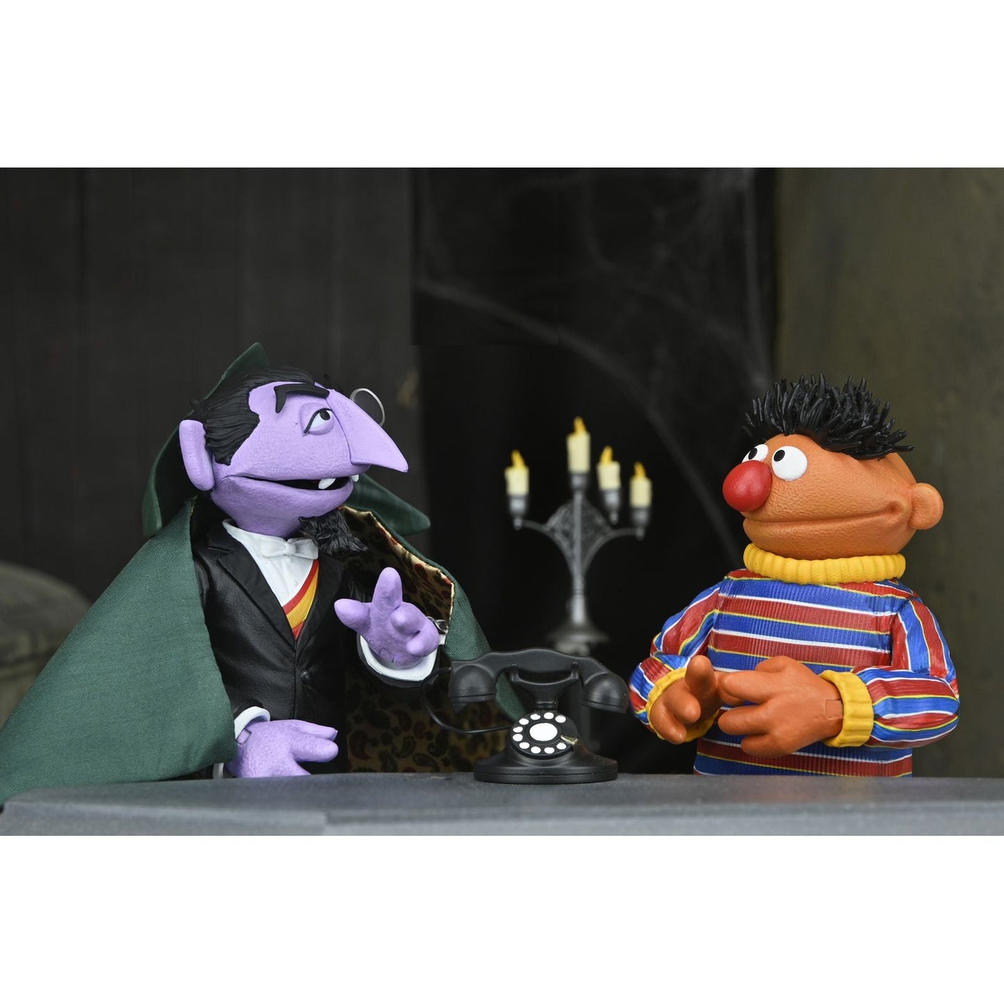 ULTIMATE EL CONDE DRACO FIGURA 18 CM SESAME STREET