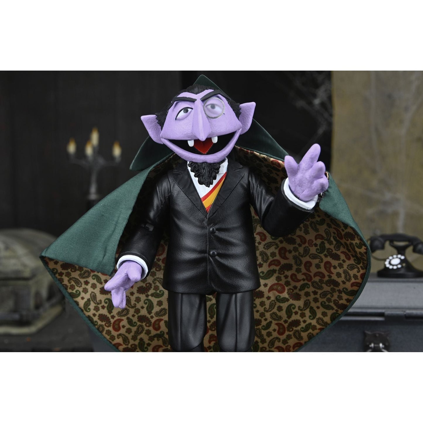 ULTIMATE EL CONDE DRACO FIGURA 18 CM SESAME STREET