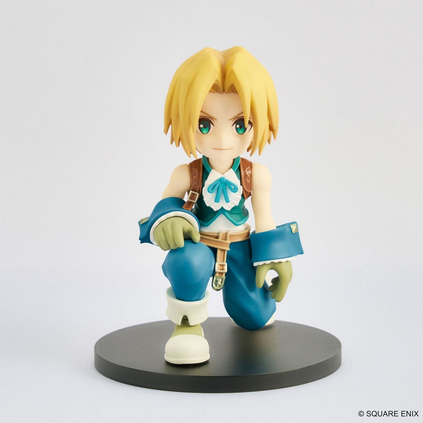 ZIDANE TRIBAL FIGURA 10 CM FINAL FANTASY IX ADORABLE ARTS