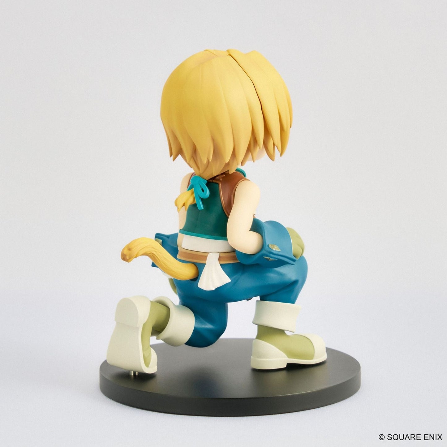 ZIDANE TRIBAL FIGURA 10 CM FINAL FANTASY IX ADORABLE ARTS