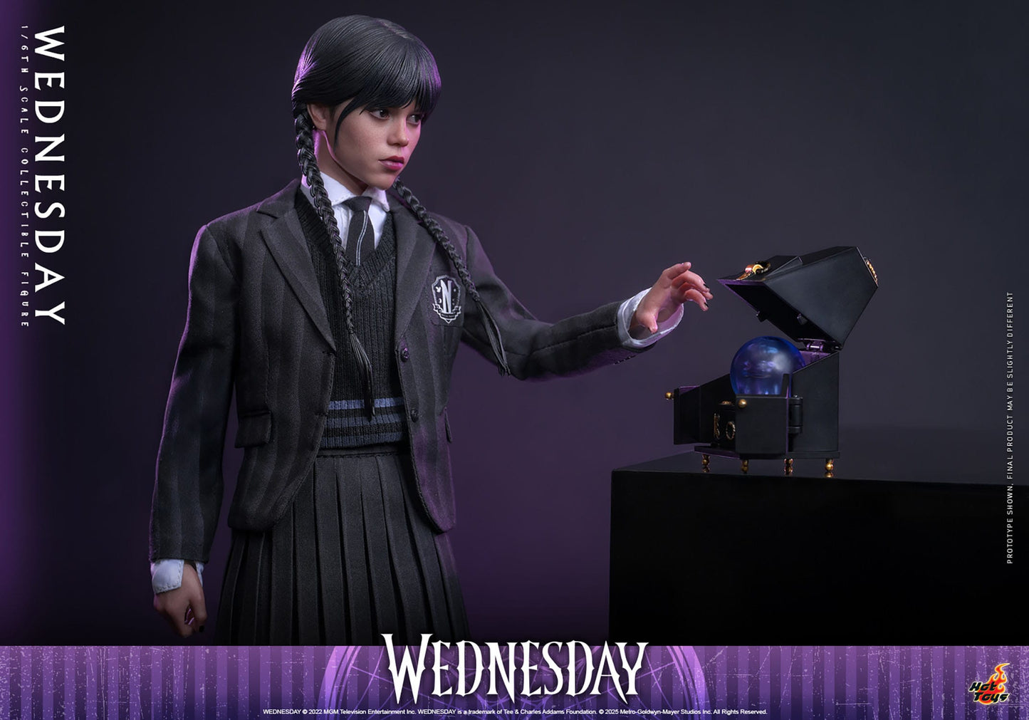 HOT TOYS - WEDNESDAY - Figura 1/6 Wednesday 27 cm