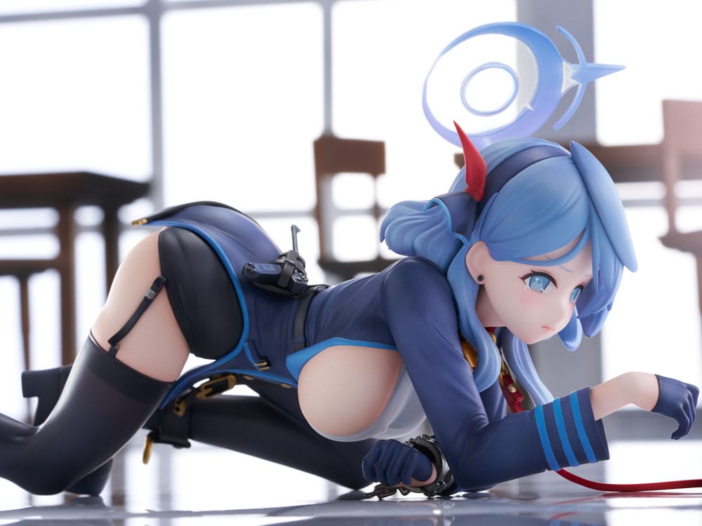 Blue Archive Estatua PVC 1/7 Ako Memorial Lobby Ver. 23 cm - Z POP Toys