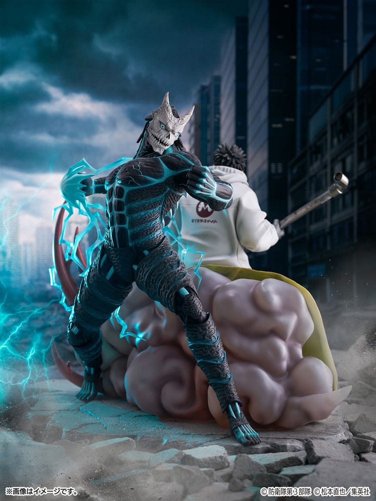 Kaiju No.8 PVC SHIBUYA SCRAMBLE FIGURE 1/7 Kaiju No.8 & Kafka Hibino 29 cm - Z POP Toys
