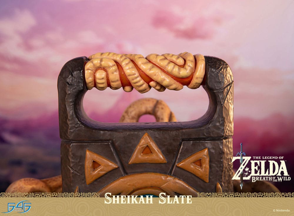 The Legend of Zelda: Breath of the Wild Estatua tamaño natural 1/1 Sheikah Slate 24 cm