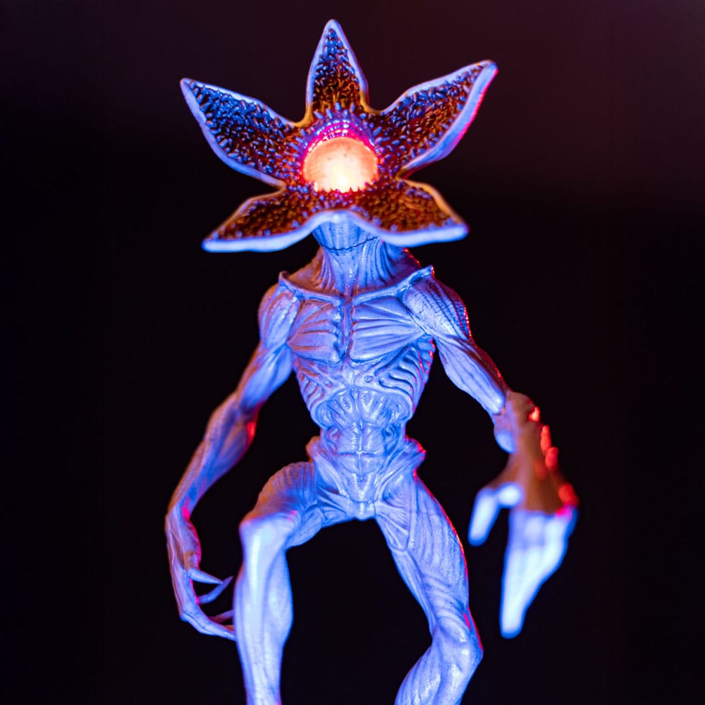 Stranger Things Lámpara con USB-C Demogorgon - Z POP Toys
