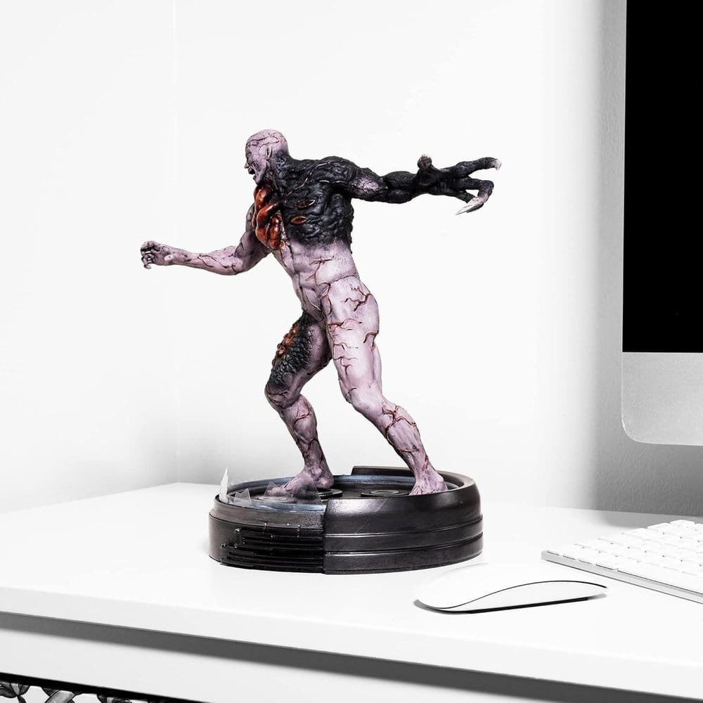 Resident Evil Estatua Tyrant