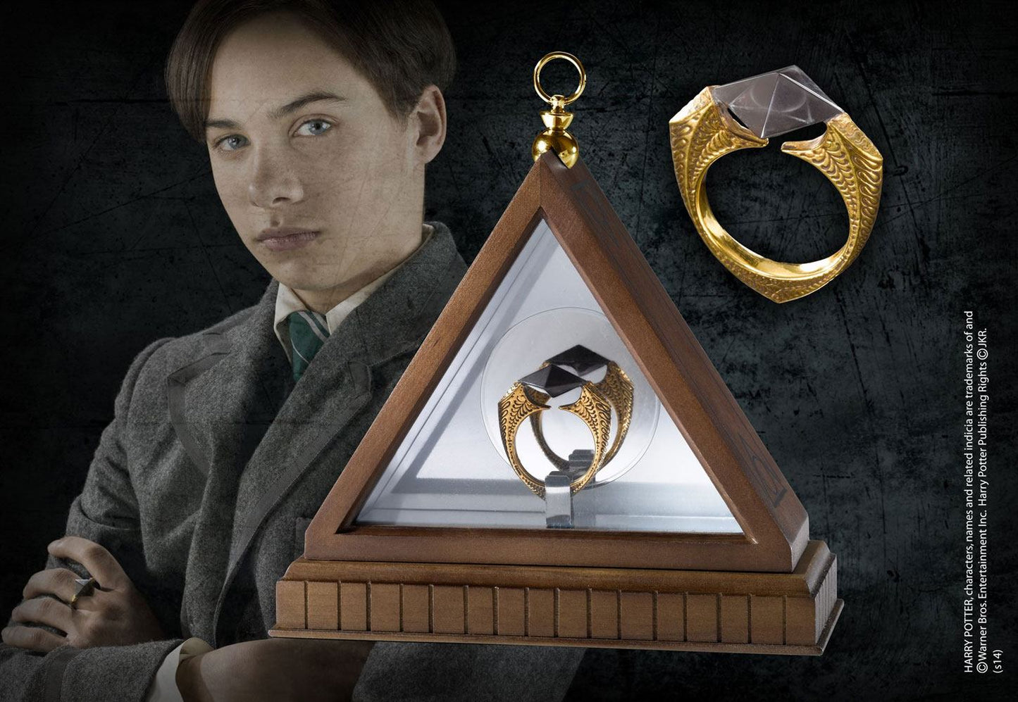 Harry Potter Réplica 1/1 Anillo Lord Voldemort (bañado en oro) - Z POP Toys
