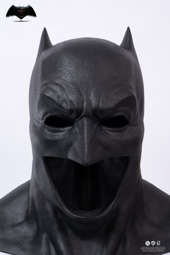 Justice League: Batman v Superman: Dawn of Justice Réplica 1/1 Batman Cowl 51 cm