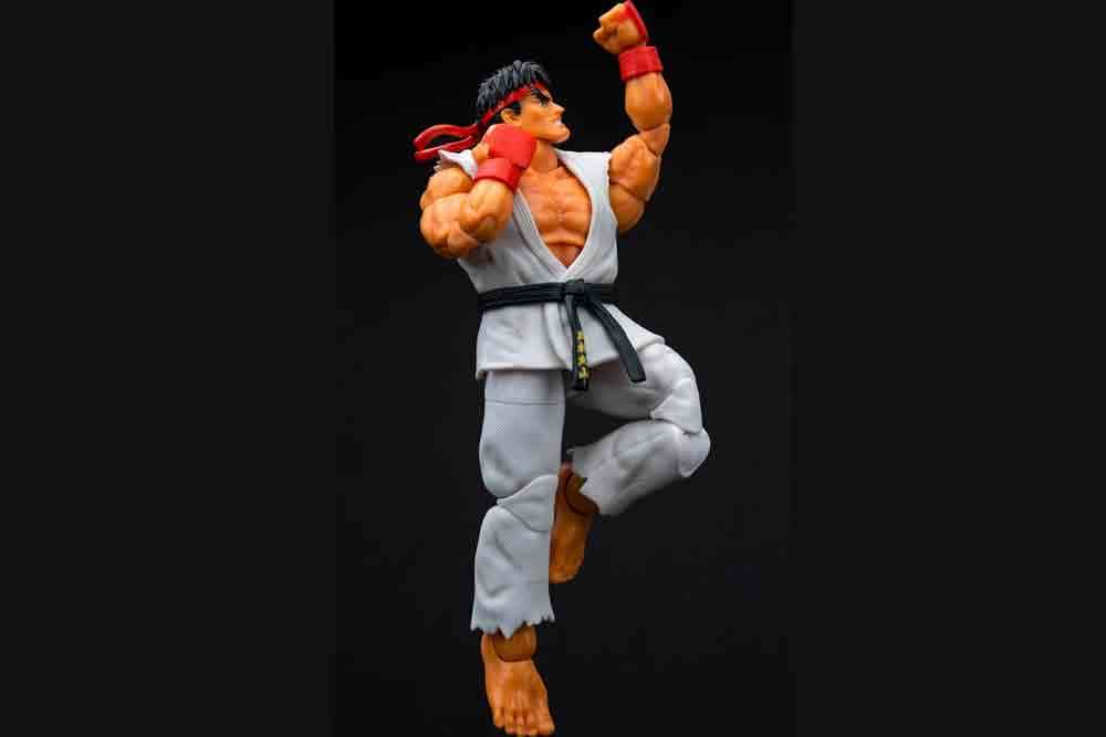 RYU FIGURA 15 CM ULTRA STREET FIGHTER II: THE FINAL CHALLENGERS