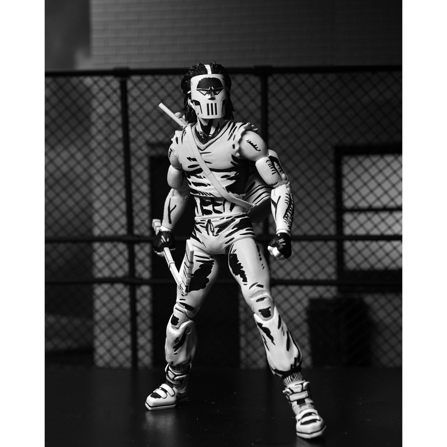 CASEY JONES BLACK & WHITE VERSION SCALE ACTION FIGURA 18 CM TEENAGE MUTANT NINJA TURTLES MIRAGE COMICS