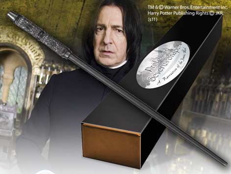 Replica the noble collection harry potter severus snape varita con caja y placa de identificacion