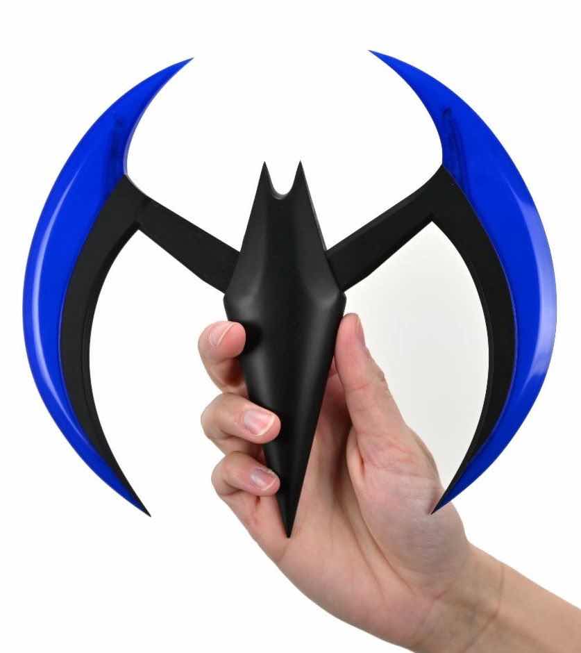 REPLICA NECA BATMAN BEYOND -  BATARANG BLUE WITH LIGTHS