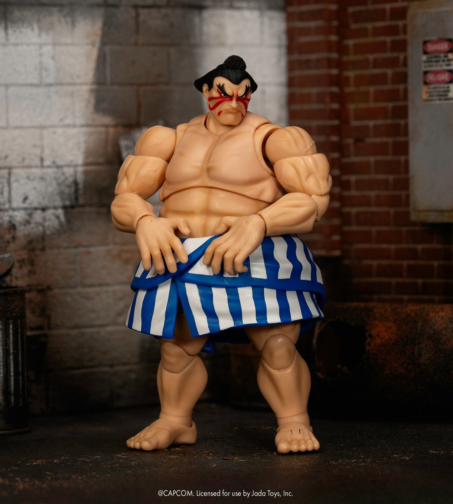 E, HONDA FIGURA 17 CM ULTRA STREET FIGHTER II: THE FINAL CHALLENGERS