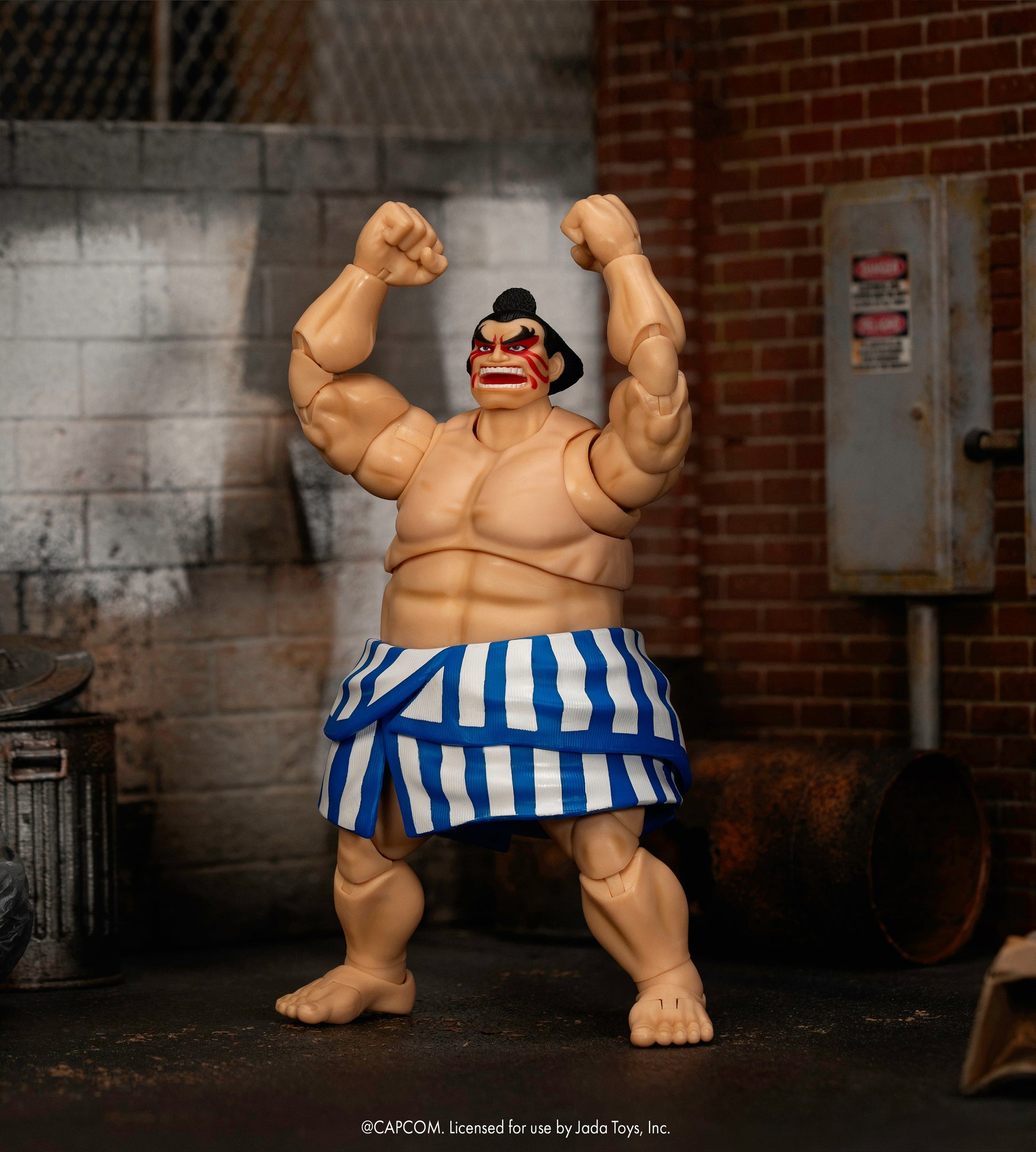 E, HONDA FIGURA 17 CM ULTRA STREET FIGHTER II: THE FINAL CHALLENGERS