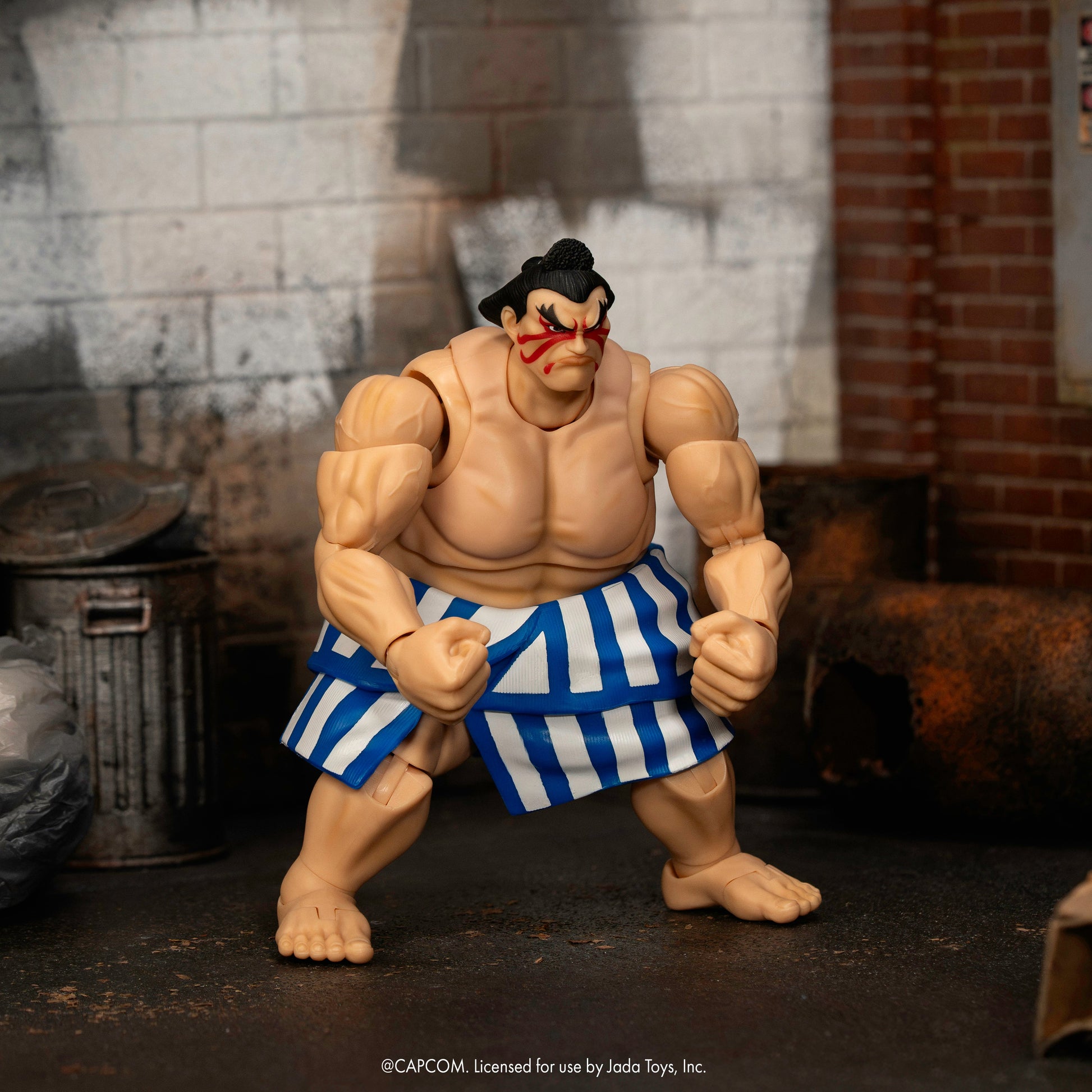 E, HONDA FIGURA 17 CM ULTRA STREET FIGHTER II: THE FINAL CHALLENGERS