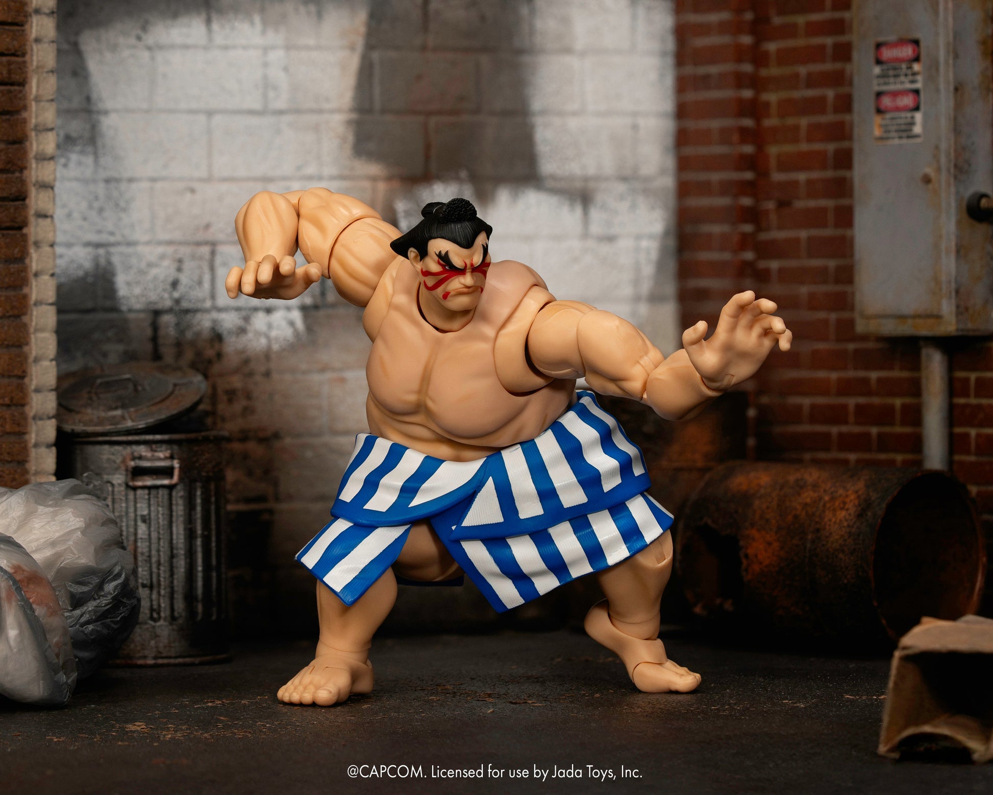 E, HONDA FIGURA 17 CM ULTRA STREET FIGHTER II: THE FINAL CHALLENGERS