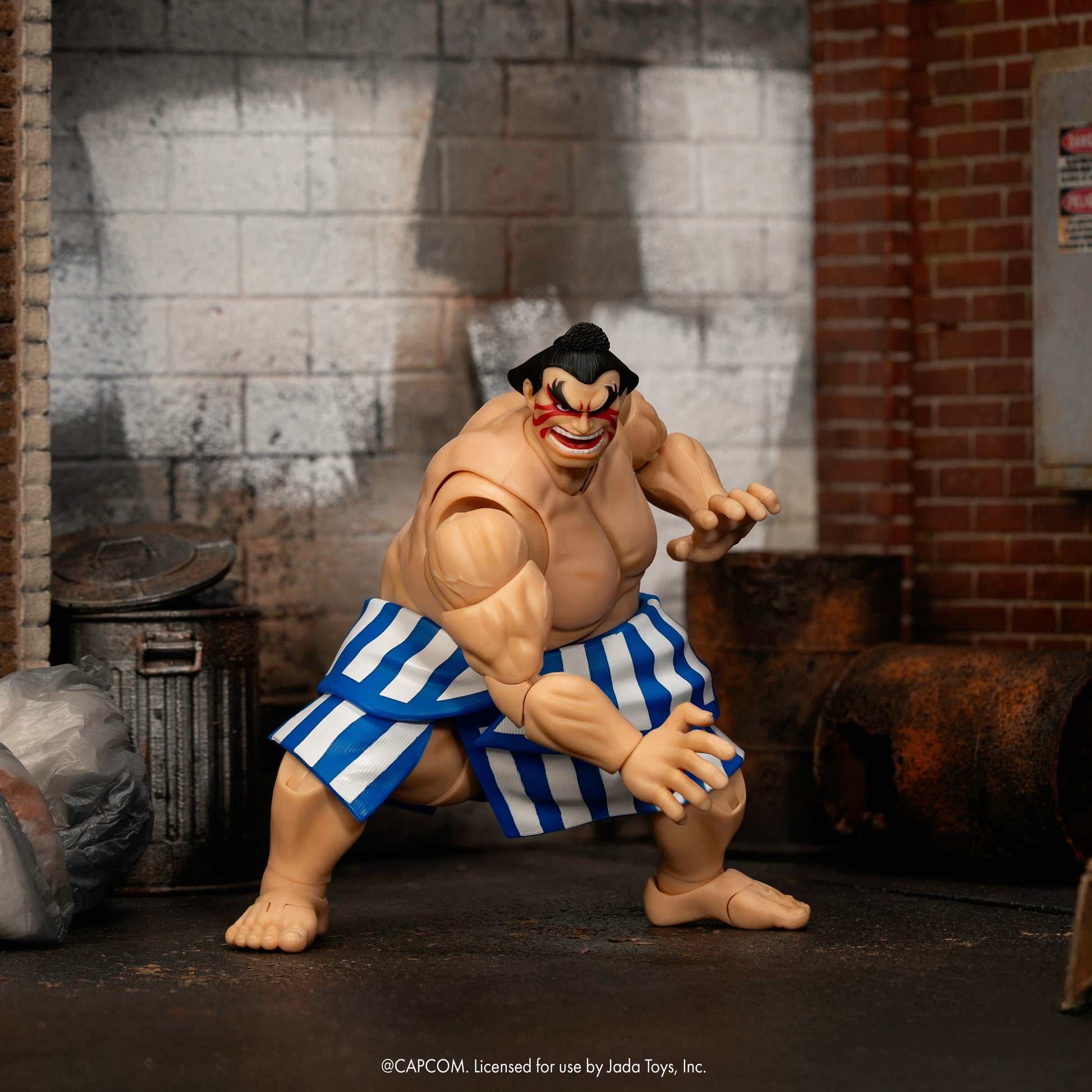 E, HONDA FIGURA 17 CM ULTRA STREET FIGHTER II: THE FINAL CHALLENGERS