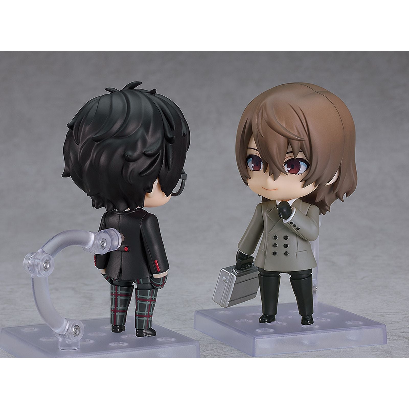 GORO AKECHI SCHOOL UNIFORM VERSION FIGURA 10 CM PERSONA 5 ROYAL NENDOROID