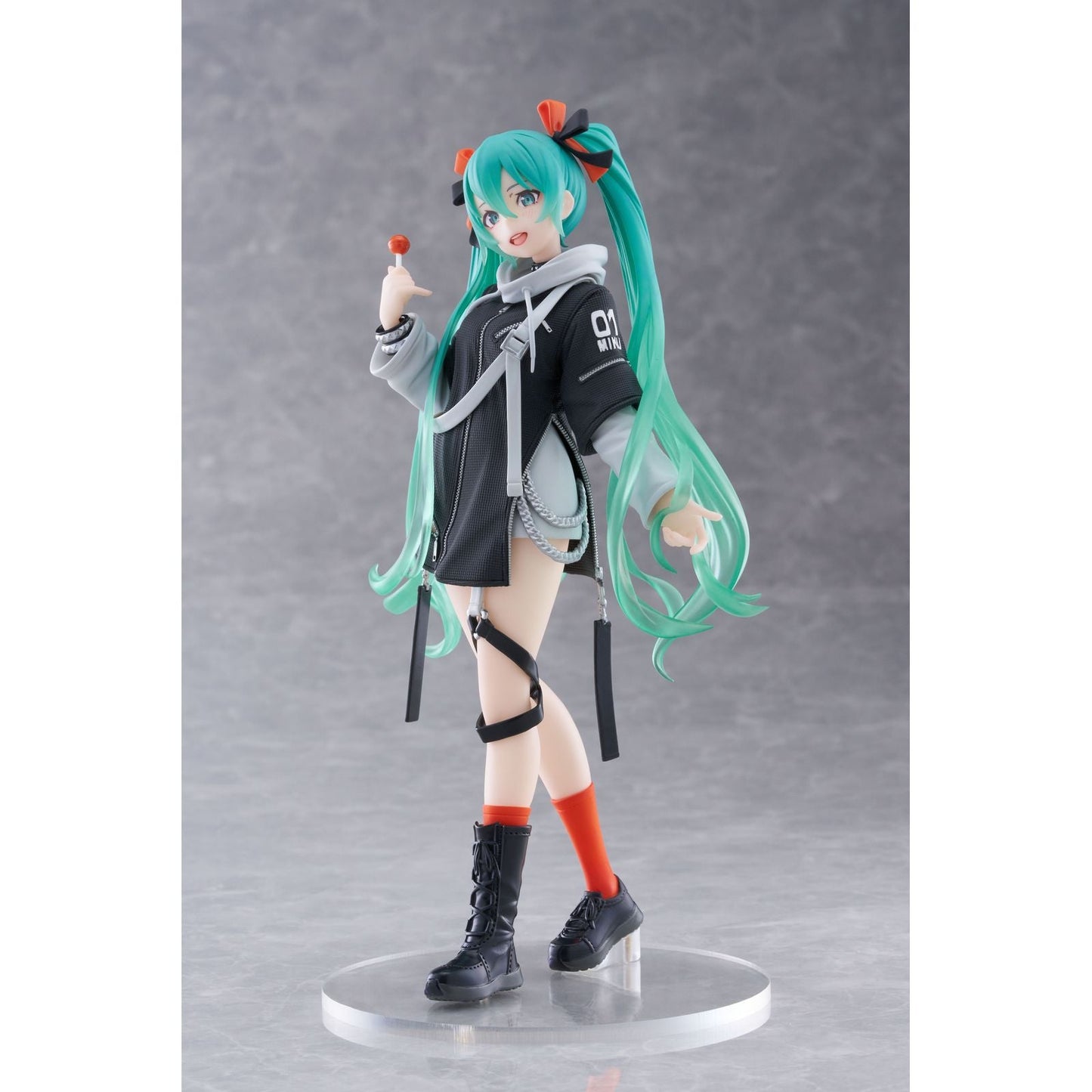 HATSUNE MIKU FASHION PUNK VER. FIG. 18 CM HATSUNE MIKU