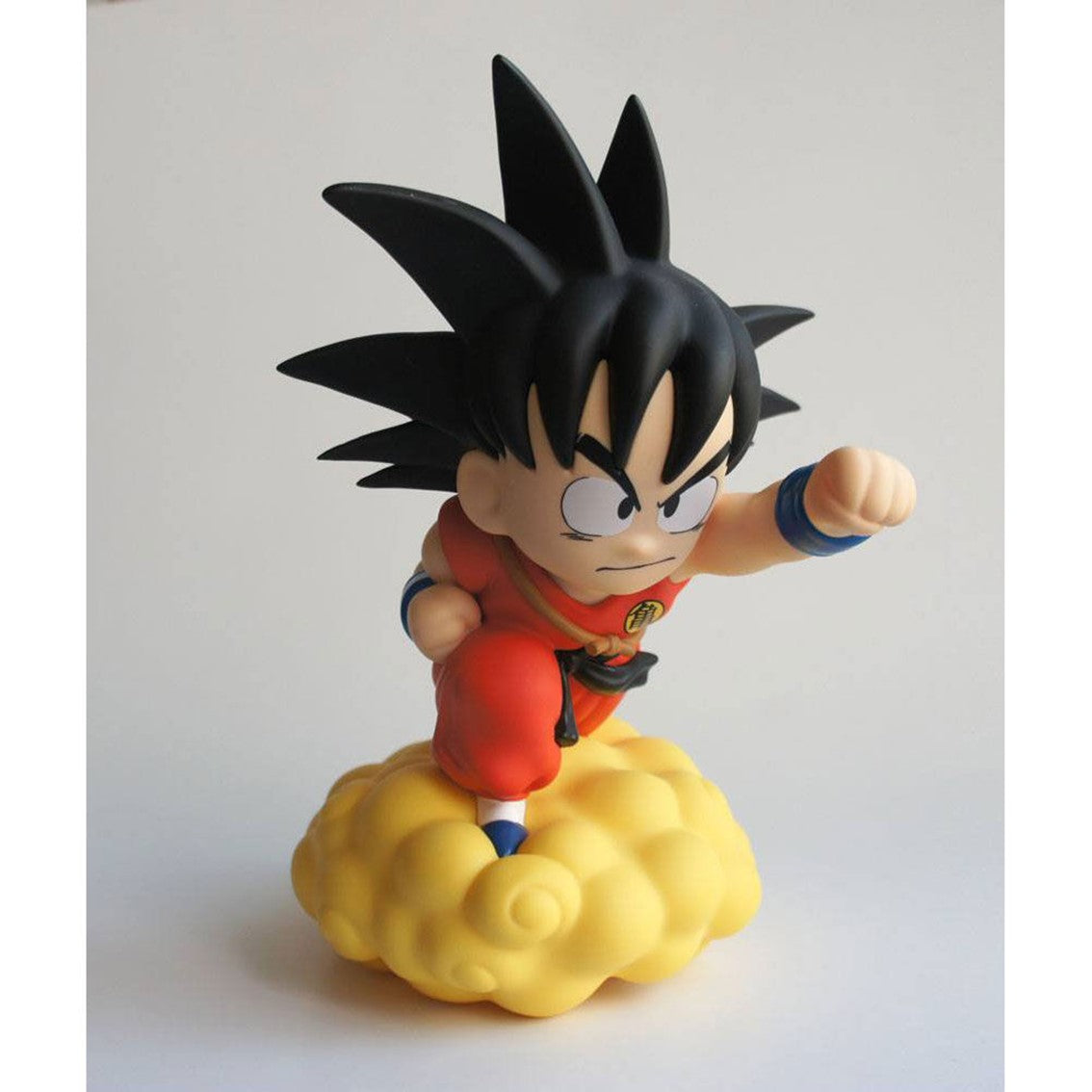 figura-hucha-plastoy-dragon-ball-son-goku-en-nube-kinton-edicion