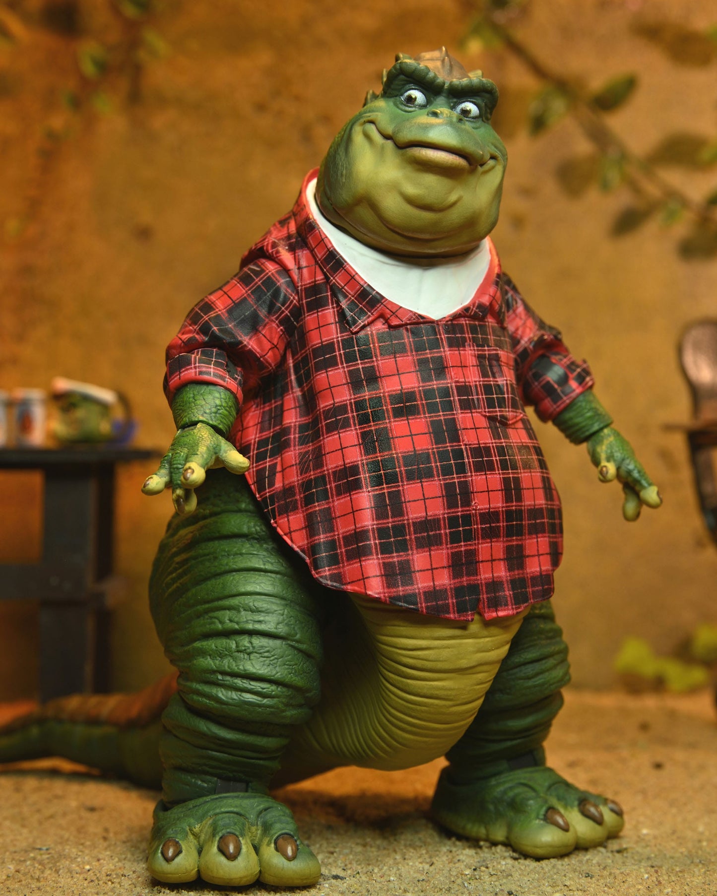 NECA DINOSAURS ULTIMATE EARL SINCLAIR SCALE ACTION - Z POP Toys