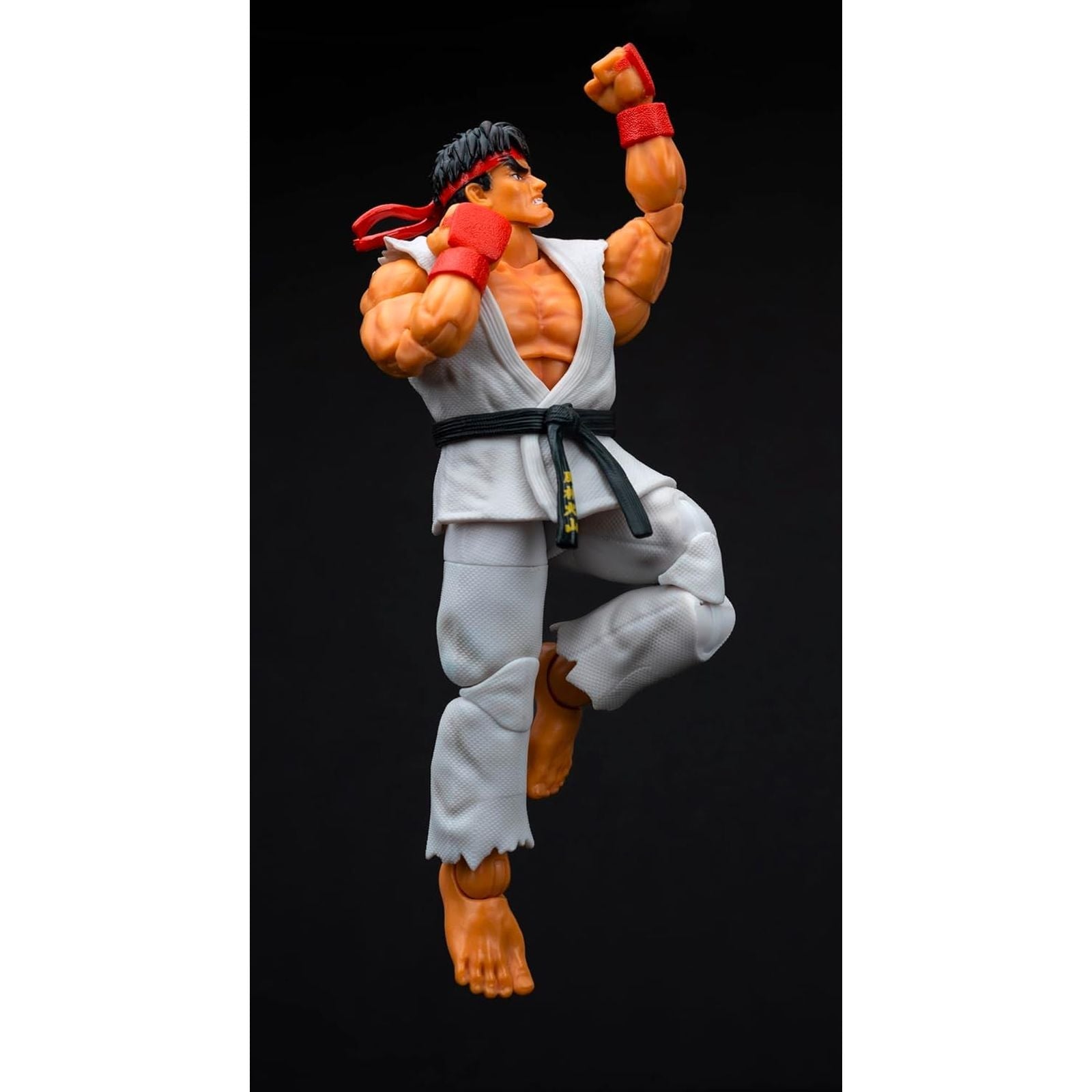 RYU FIGURA 15 CM ULTRA STREET FIGHTER II: THE FINAL CHALLENGERS