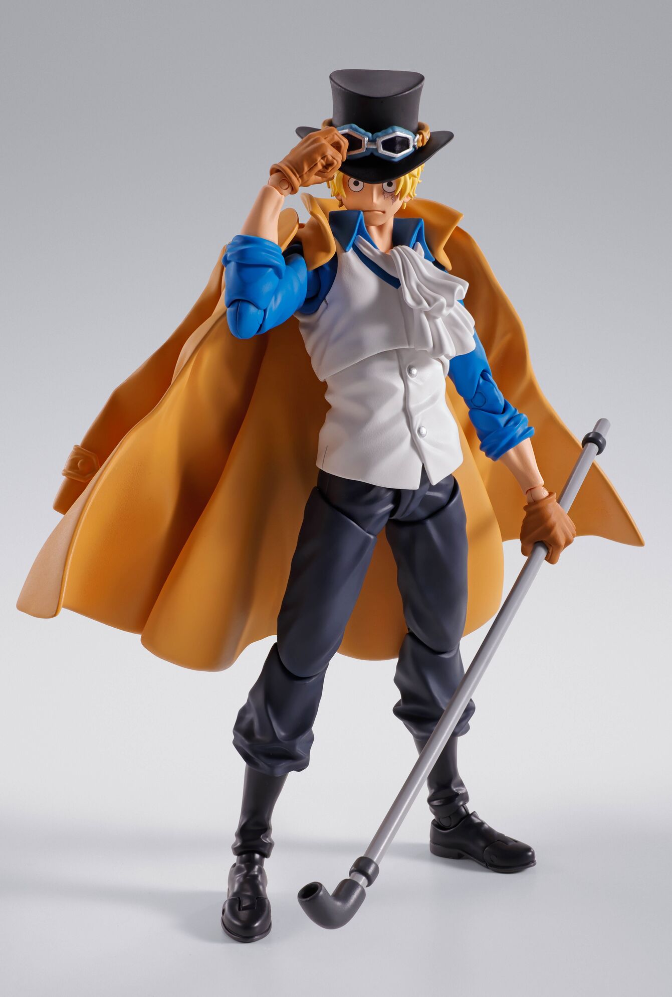 SABO -REVOLUTIONARY ARMY CHIEF OF STAFF- FIG. 15,5 CM SH FIGUARTS ONE PIECE