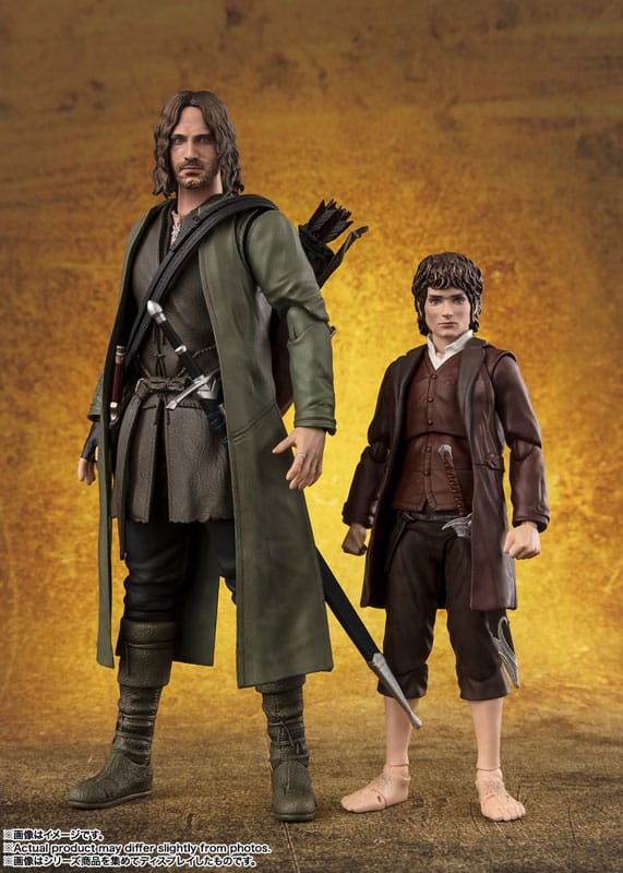 SH FIGUARTS THE LORD OF THE RINGS: THE FELLOWSHIP FRODO BAGGINS & GOLLUM