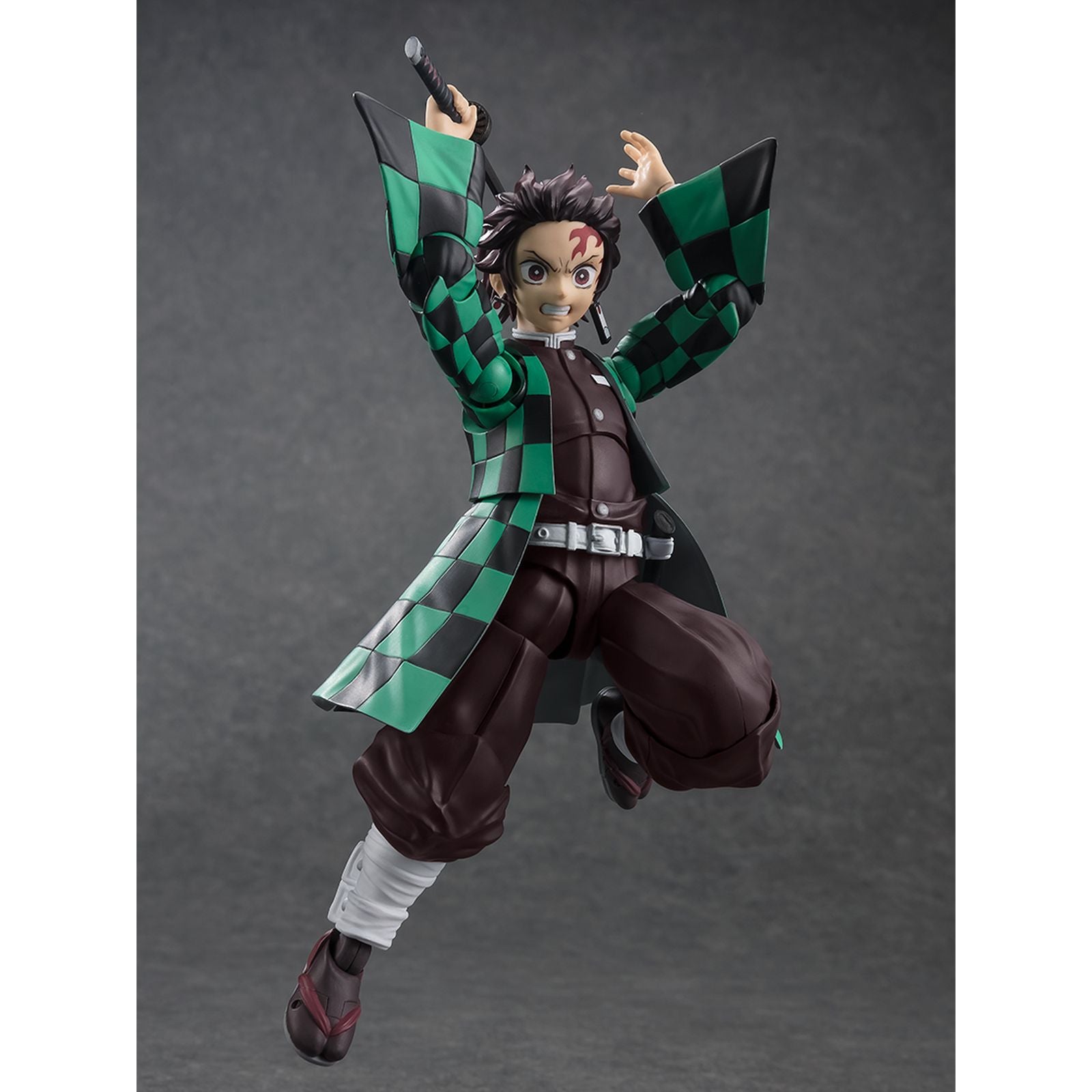 SH FIGUARTS DEMON SLAYER KIMETSU NO YAIBA TANJIRO KAMAND - Z POP Toys