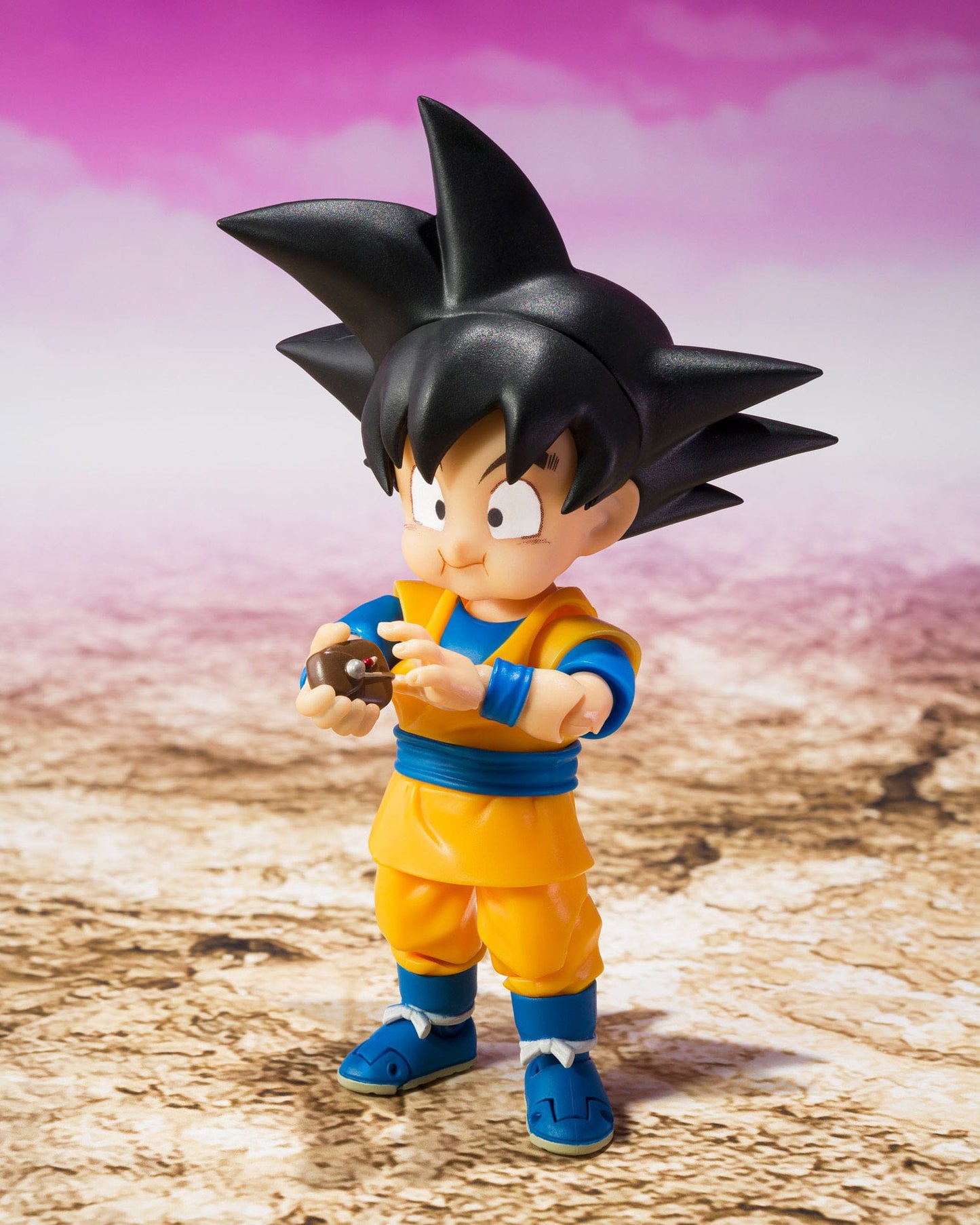SH FIGUARTS  DRAGON BALL DAIMA SUPREME KAI MINI